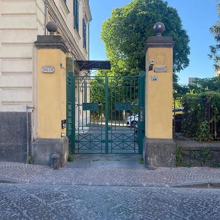 Villa Sorge Apartments Сан-Джорджо-а-Кремано Экстерьер фото